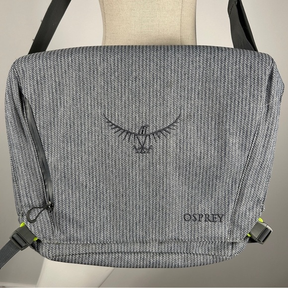 Osprey Messenger Laptop Bag Gray Stripe Crossbody School Work Travel Lightweight - Picture 3 of 11